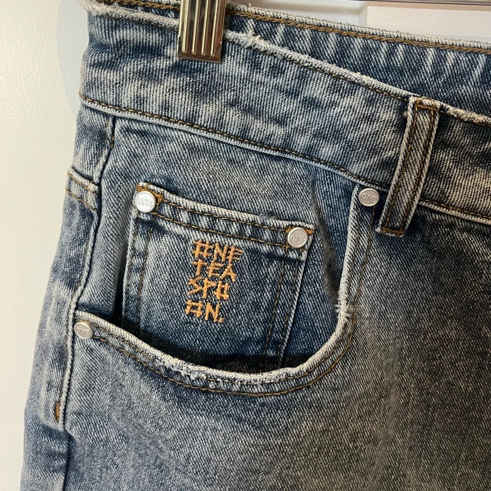 One Teaspoon WORN BLUE JACKSON MID WAIST WIDE Leg Shorts. Size 29”